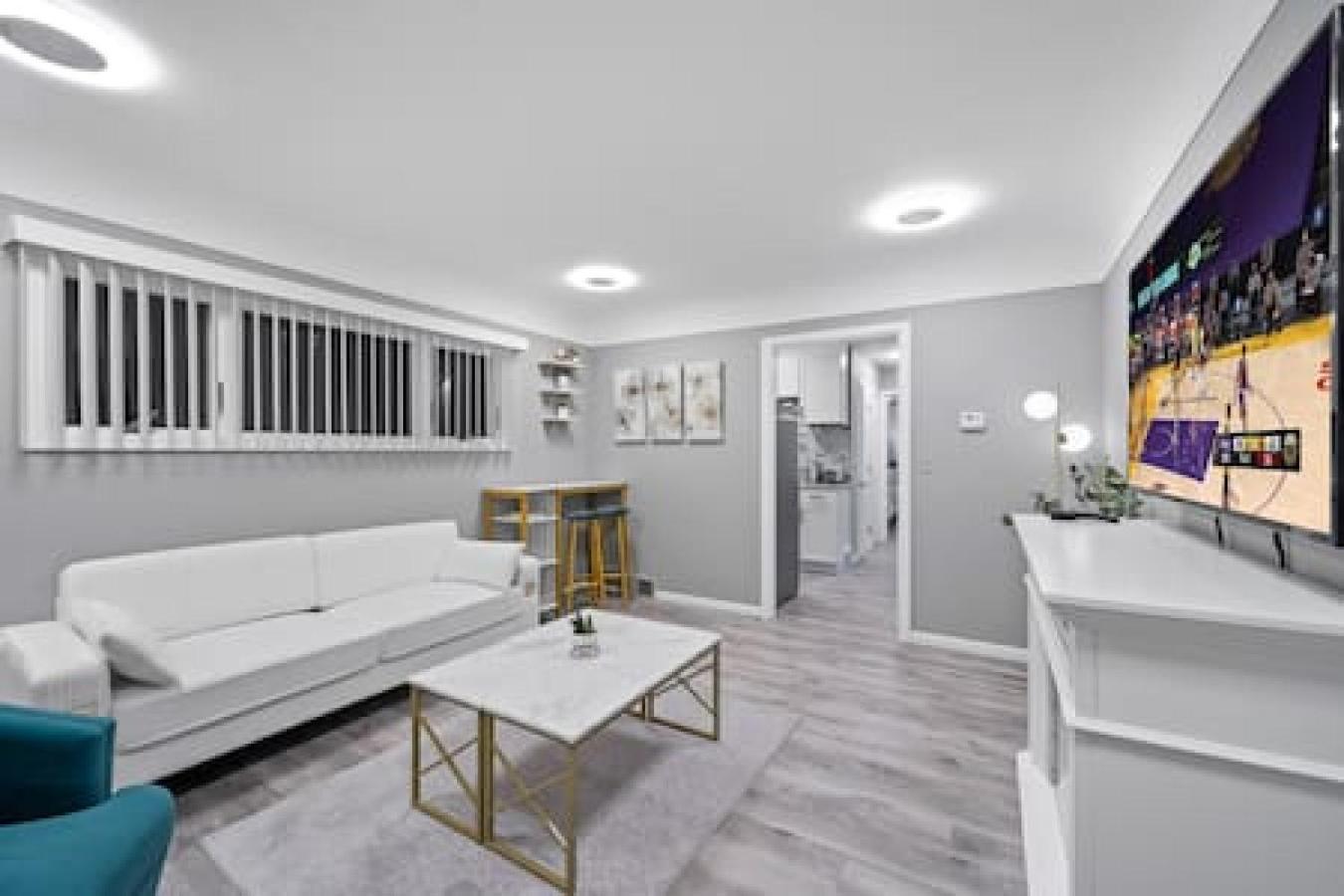 Urban Elegance Retreat In Downtown Rochester Exteriör bild
